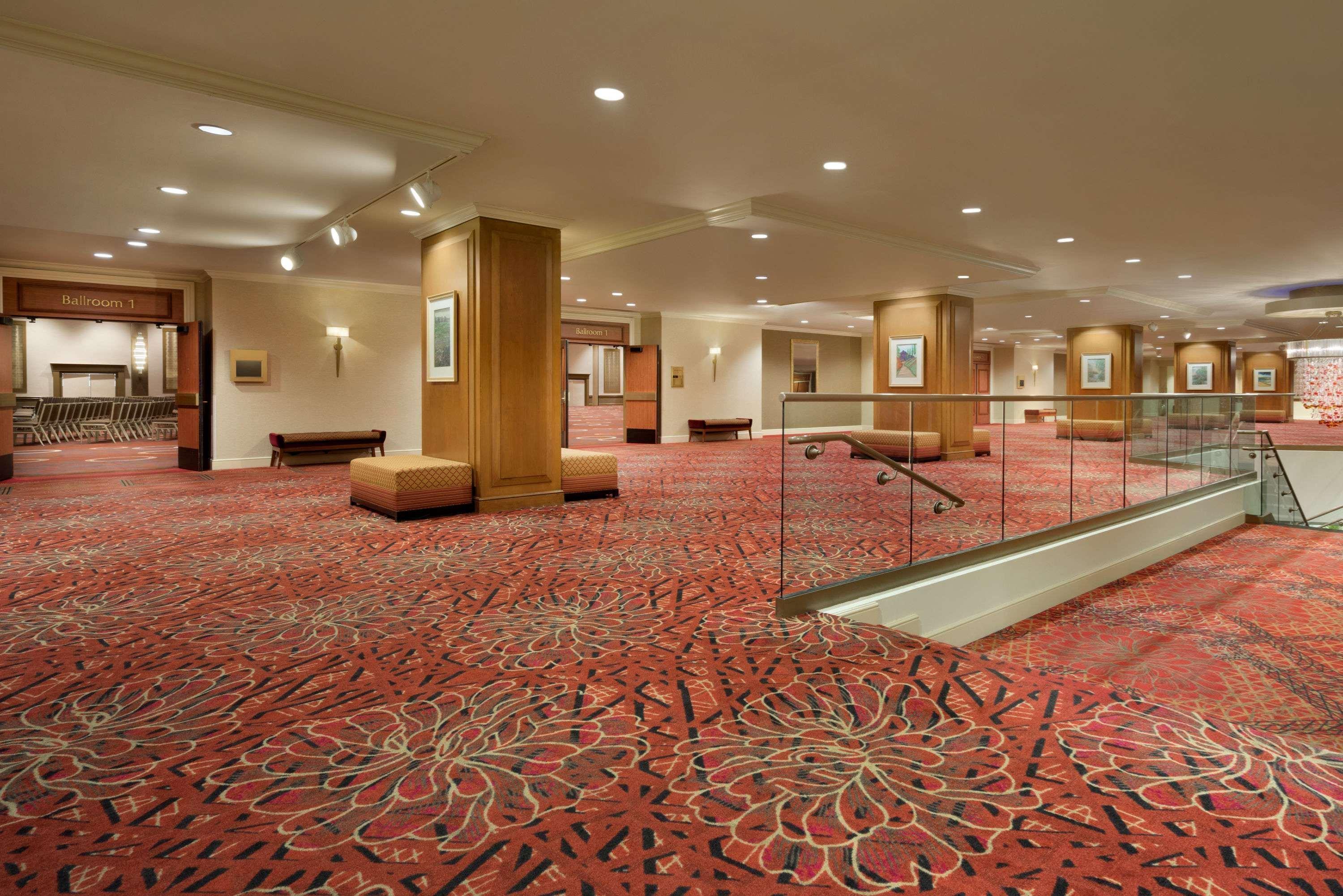 Wyndham Grand Pittsburgh Hotel Bagian luar foto