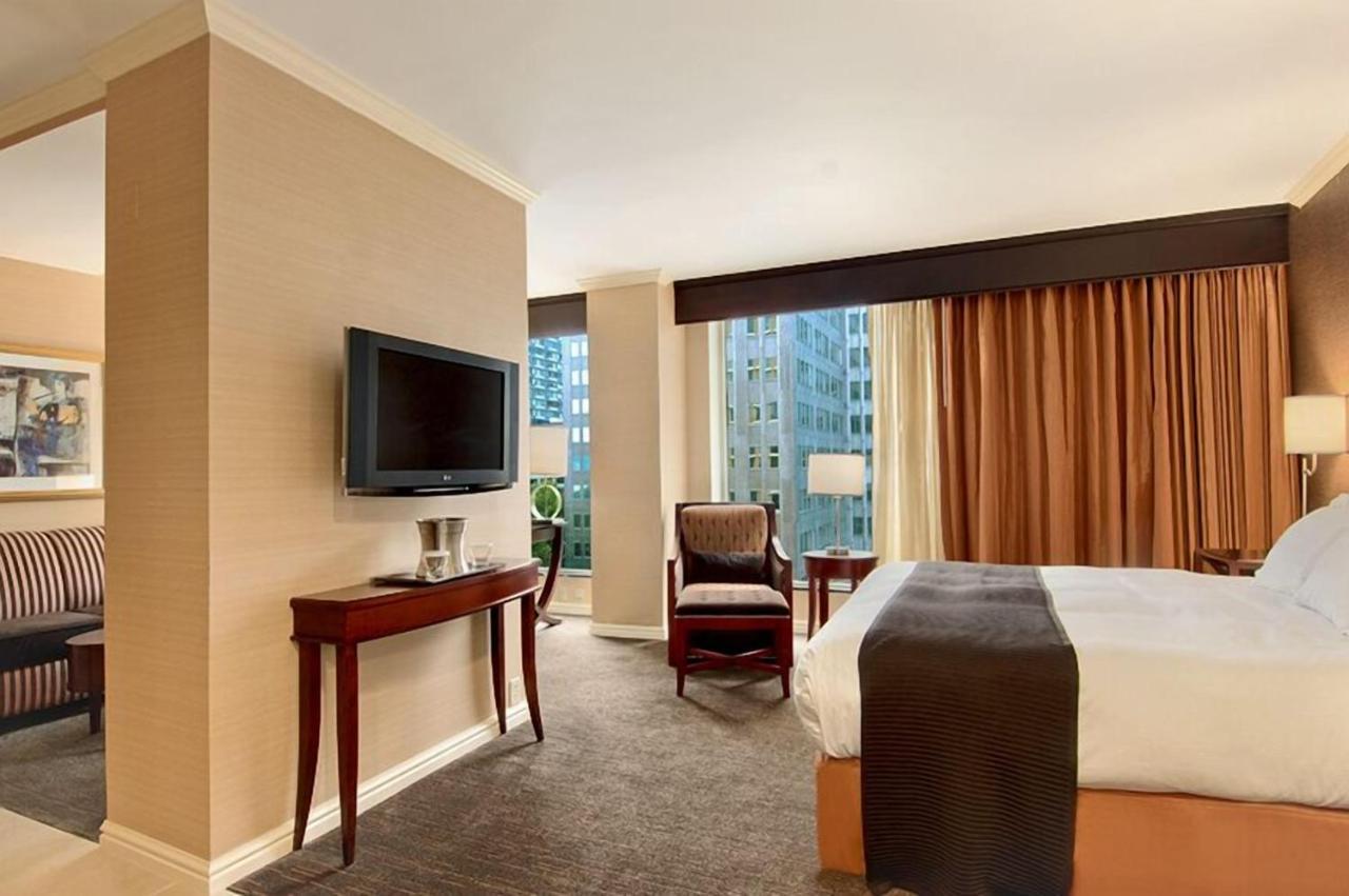 Wyndham Grand Pittsburgh Hotel Bagian luar foto